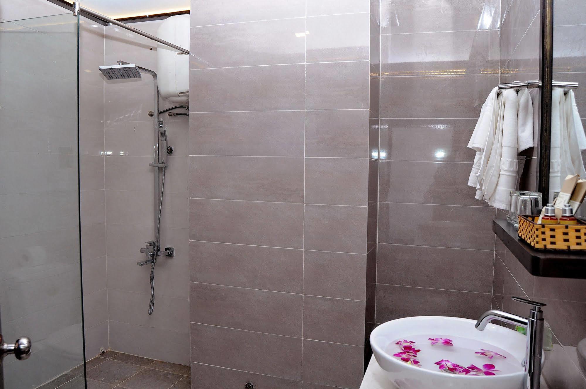 Camellia Nhatrang Hotel Να Τρανγκ Εξωτερικό φωτογραφία