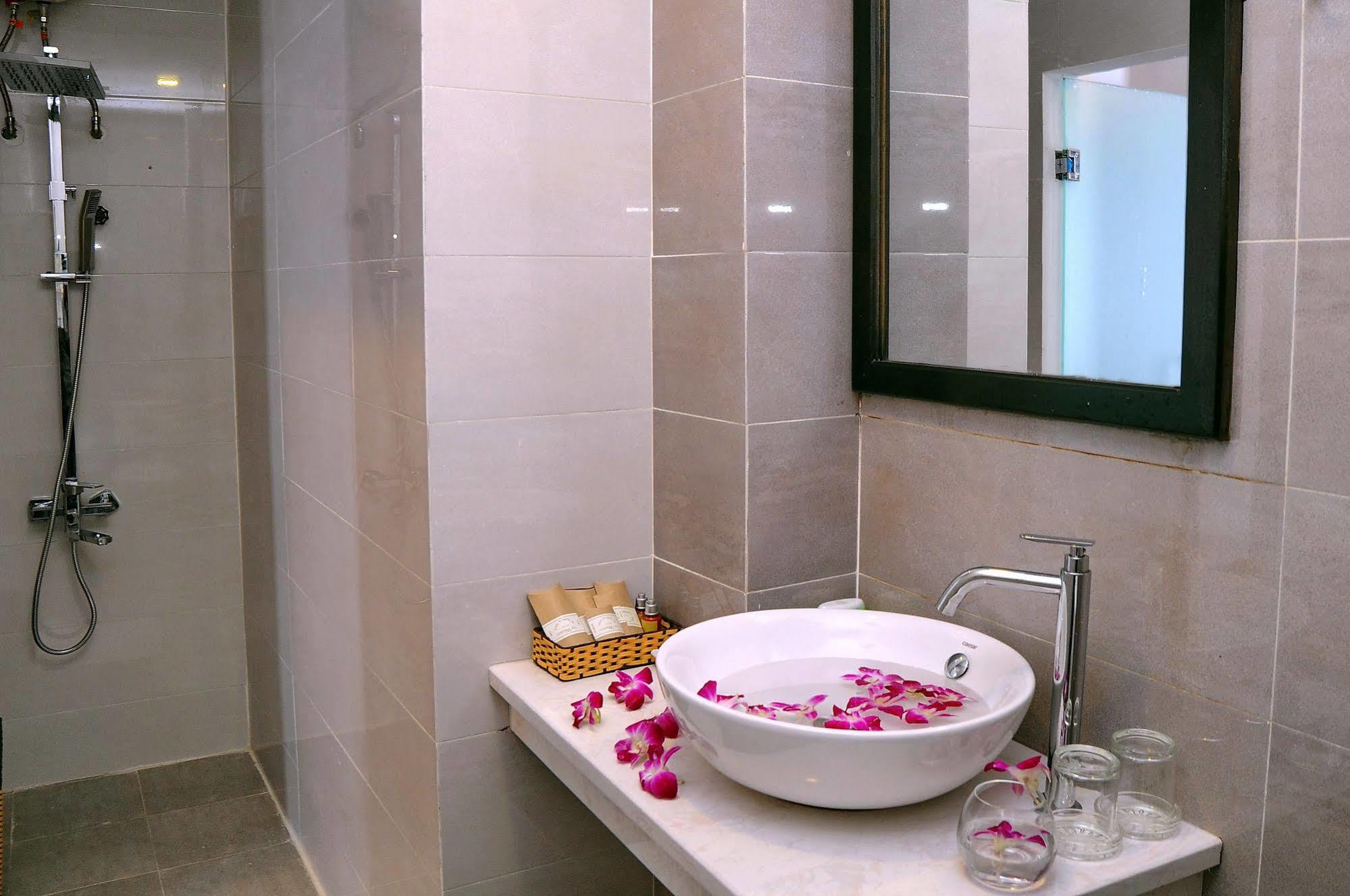 Camellia Nhatrang Hotel Να Τρανγκ Εξωτερικό φωτογραφία
