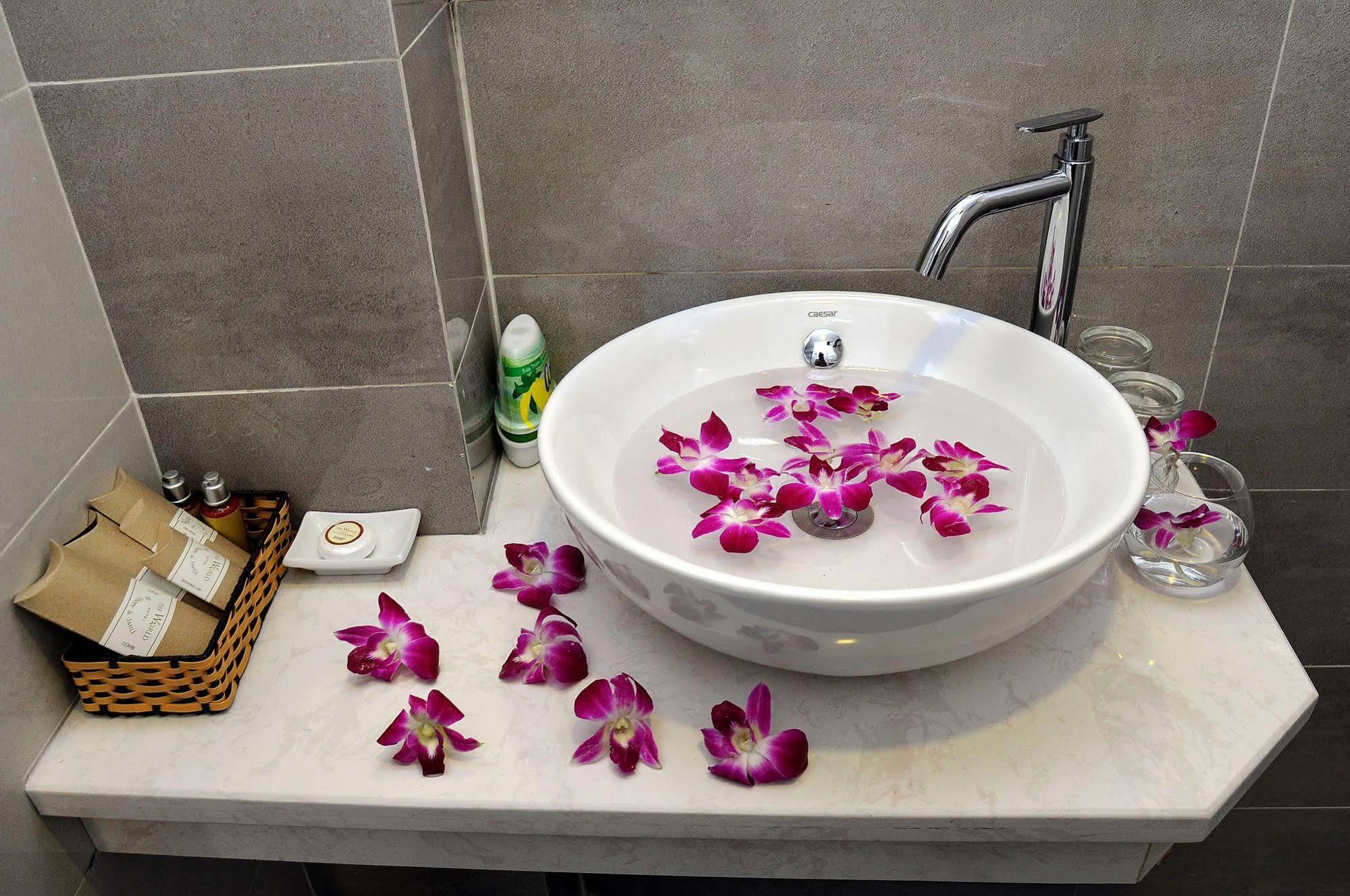 Camellia Nhatrang Hotel Να Τρανγκ Εξωτερικό φωτογραφία
